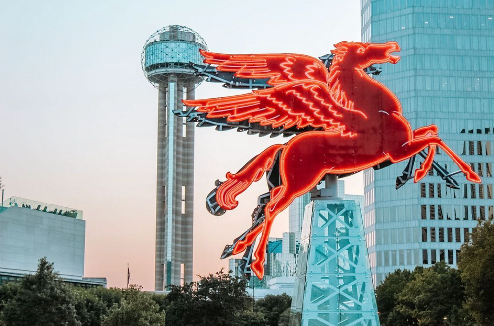 flying_red_horse billboard_downtown dallas_dallas_sighseeing_during_tours_in_dallas